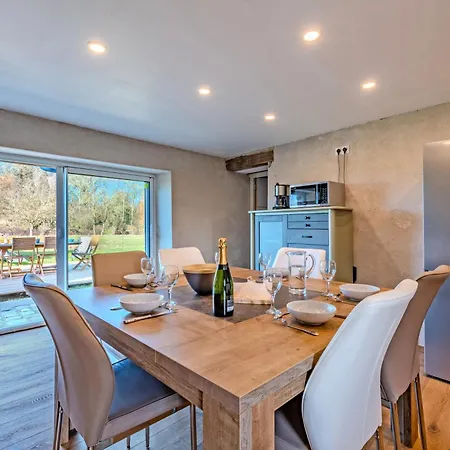 Holiday home Longere De Charme - Jardin Et *